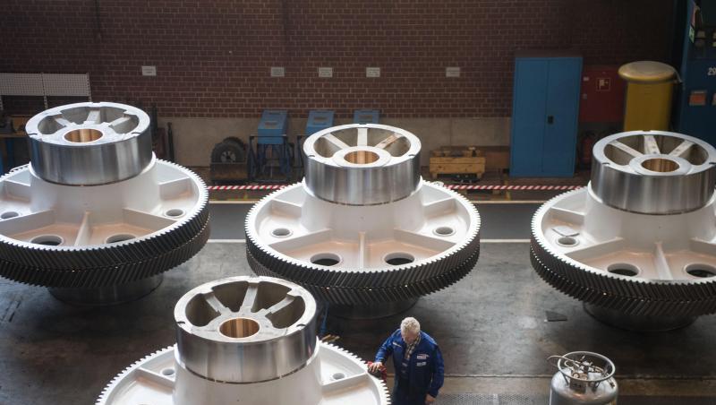 Blick in die Produktionshalle eines Pressenherstellers. Der Maschinenbau spürt derzeit die konjunkturelle Abflachung. Blick in die Produktionshalle eines Pressenherstellers. Der Maschinenbau spürt derzeit die konjunkturelle Abflachung.