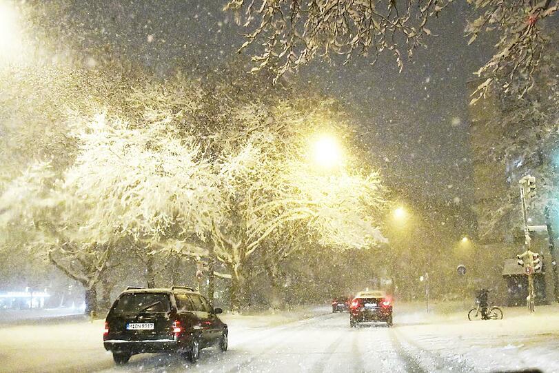 Weitere Schnee-Bilder aus München.