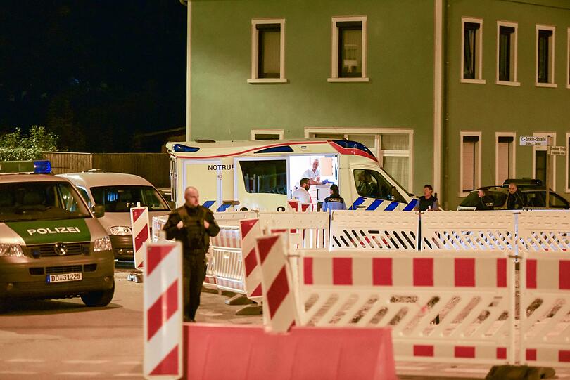 Eskalation pur: In Bautzen kommt es wieder mal zu gewalttätigen Auseinandersetzungen zwischen Rechtsradikalen und Flüchtlingen. Sehen Sie hier die Bilder.
