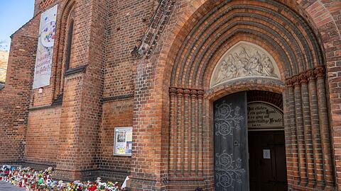 Die Pfarrkirche in Güstrow ist zum zentralen Ort des Gedenkens geworden.