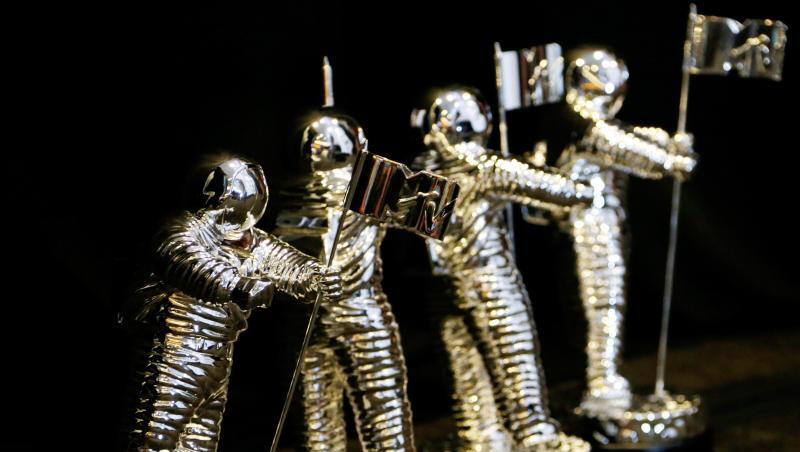 Statuetten des MTV Moonman stehen bereit. Statuetten des MTV Moonman stehen bereit.