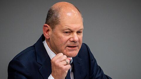 Bundeskanzler Olaf Scholz (SPD) in der Generaldebatte im Bundestag.