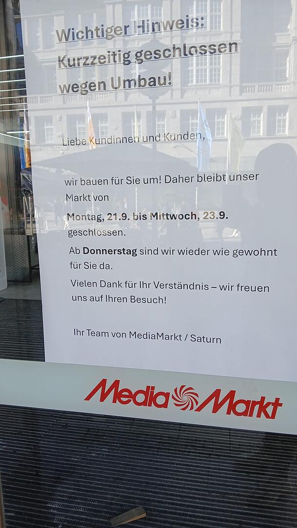 Nach Ende der Umbaumaßnahmen wird aus Saturn künftig Media Markt. Nach Ende der Umbaumaßnahmen wird aus Saturn künftig Media Markt.