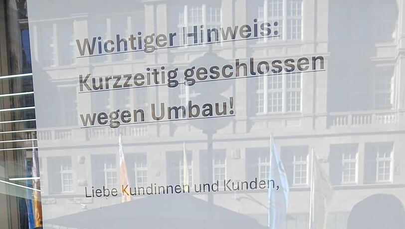 Nach Ende der Umbaumaßnahmen wird aus Saturn künftig Media Markt. Nach Ende der Umbaumaßnahmen wird aus Saturn künftig Media Markt.