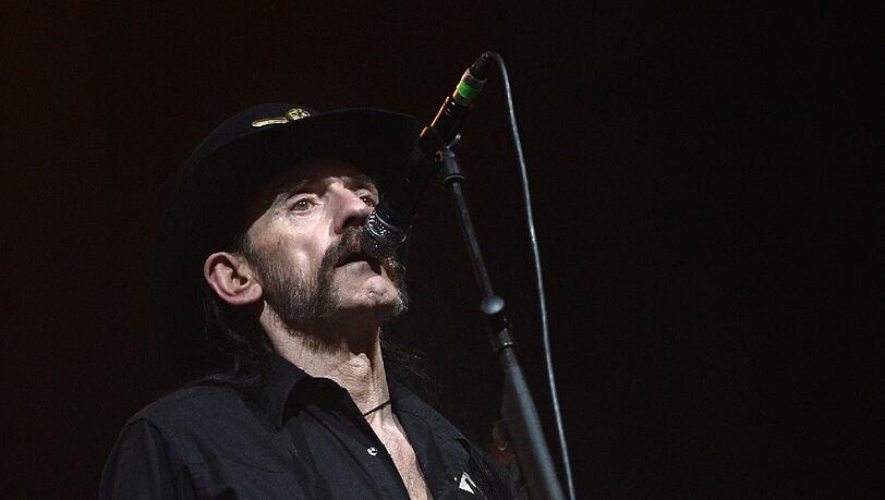 Der letzte große Rock'n'Roller: Lemmy Kilmister verstarb am Dienstag im Alter von 70 Jahren. Der letzte große Rock'n'Roller: Lemmy Kilmister verstarb am Dienstag im Alter von 70 Jahren.