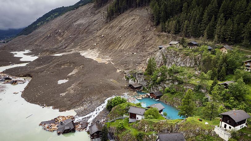 Ein Bergsturz zerstörte Ende Mai große Teile des Dorfes Blatten im Schweizer Kanton Wallis. (Archivbild)