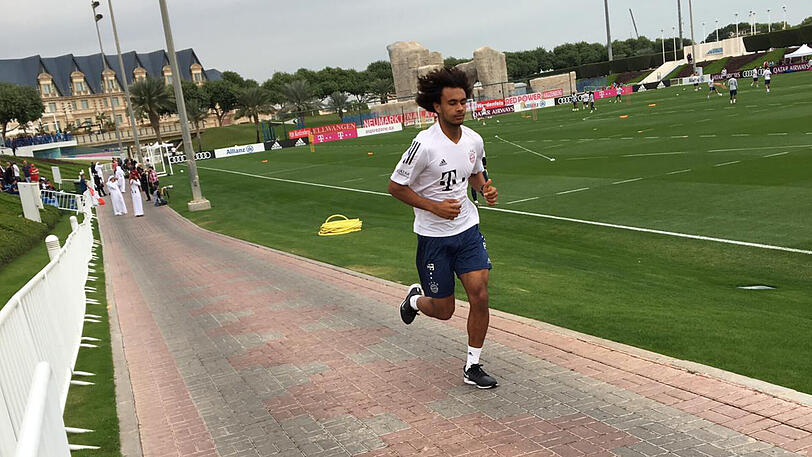 Joshua Zirkzee kann derzeit nur ein Lauftraining absolvieren.