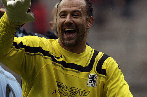 GABOR KIRALY: Der Ungar hatte alle Hände voll zu tun. An den Gegentreffern gab es allerdings nichts zu halten. Note 3