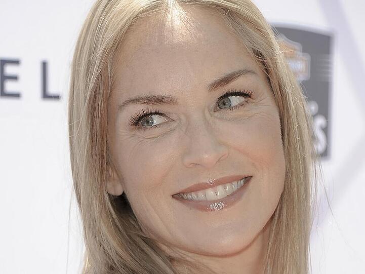 Sharon Stone sieht man ihr Alter von 55 Jahren nicht an