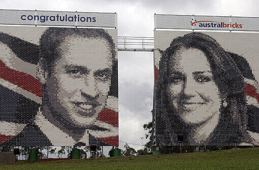 Kate und William aus Stein: Die Maurer verbauten mehr als 15 000 Steine in
verschiedenen Schattierungen.