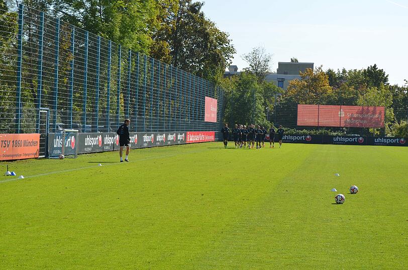 TSV-1860-Trainer Ricardo Moniz muss gehen: Die Bilder von seinem Abgang an der Grünwalder Straße.
