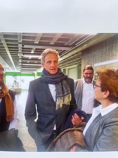 Seit den 90er-Jahren ist er Veranstalter gro&szlig;er Partys, gr&uuml;ndete die Event-Agentur Holleschek und Schlick. Auch konzipiert Holleschek Spezialprogramme der M&uuml;nchner Philharmoniker, um j&uuml;ngeres Publikum f&uuml;r die Klassik zu gewinnen und er hat einen Literaturwettbewerb ins Leben gerufen.