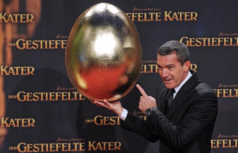 Hayek und Banderas: Ein Hauch von Hollywood am Dienstagabend bei der Premiere des Kinofilms "Der gestiefelte Kater" in Berlin - die Bilder.
