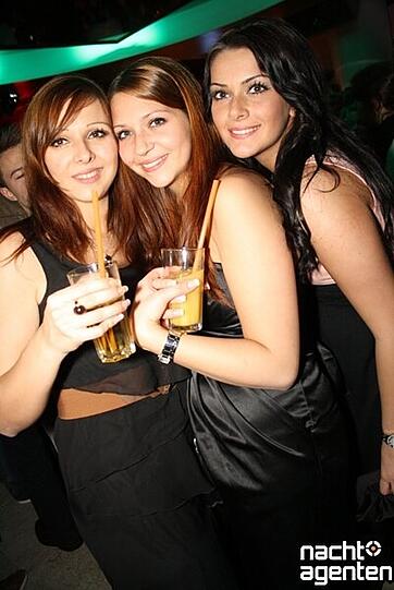 Garden & Restaurant im Crown?s Club am Samstag (07.01.2012). Noch mehr Fotos unter: www.nachtagenten.de.