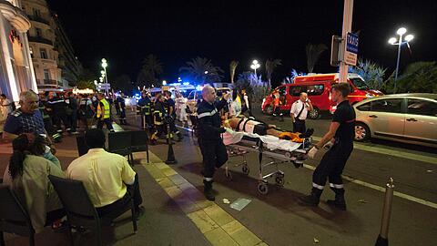 Wieder muss Frankreich nach einem Anschlag Dutzende Todesopfer beklagen - die Bilder aus Nizza.