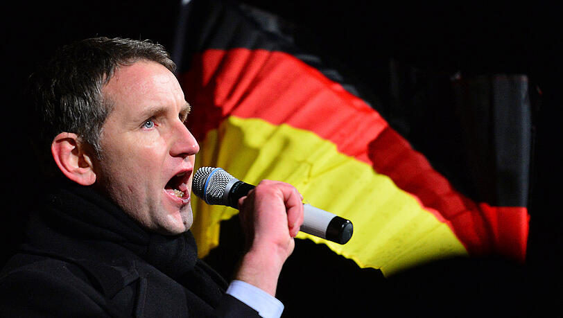 Der Thüringer AfD-Landesvorsitzende Björn Höcke während einer Kundgebung Mitte Januar in Erfurt. Der Thüringer AfD-Landesvorsitzende Björn Höcke während einer Kundgebung Mitte Januar in Erfurt.