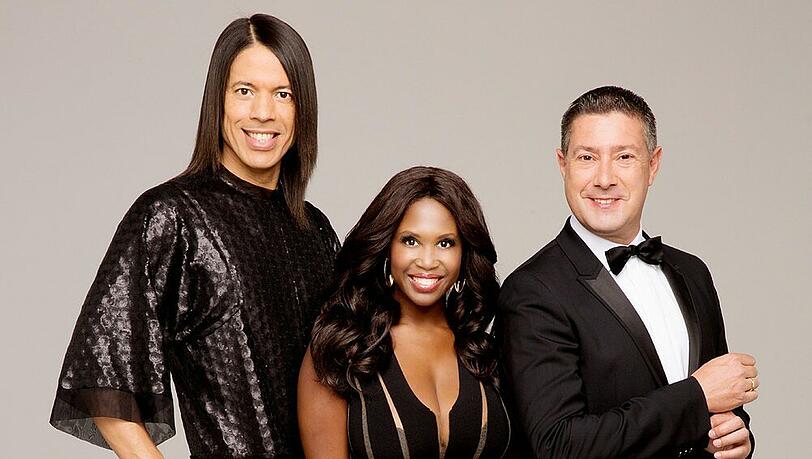 Jorge Gonzalez (l.), Motsi Mabuse und Joachim Llambi sitzen in der Jury bei "Stepping Out" Jorge Gonzalez (l.), Motsi Mabuse und Joachim Llambi sitzen in der Jury bei "Stepping Out"