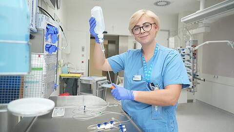 Seija Knorr-Köning arbeitet auf einer Intensivstation, ist Mama von einem Vierjährigen und will für die SPD in den Bundestag. Die AZ hat sie einen Tag begleitet.