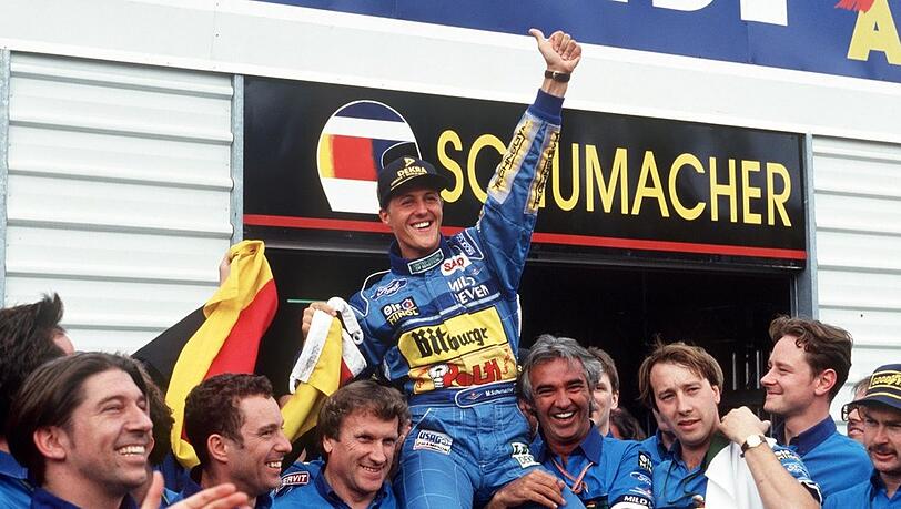 Michael Schumacher fuhr 1994 für das Team Benetton-Ford. Michael Schumacher fuhr 1994 für das Team Benetton-Ford.