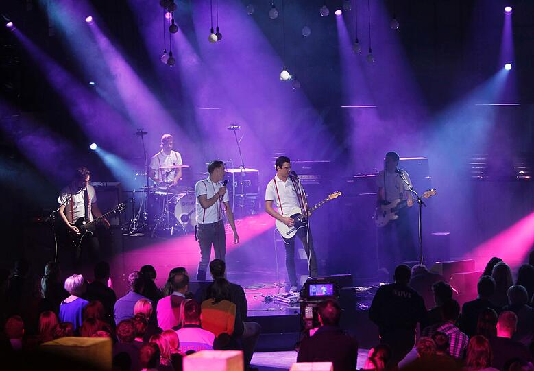 Kraftklub live.