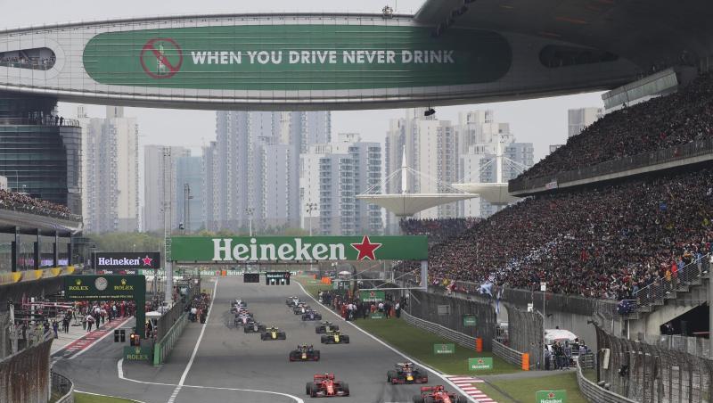 Die Formel 1 zieht anscheinend auch einen Renn-Doppelpack in China in Erwägung. Die Formel 1 zieht anscheinend auch einen Renn-Doppelpack in China in Erwägung.