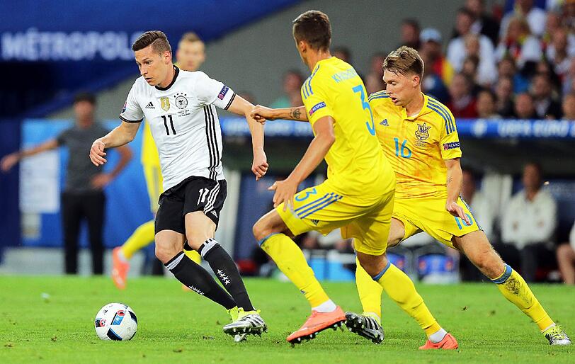 Julian Draxler Note 3: Ihn hätte man anfangs des Jahres sicher nicht in der Startelf erwartet. Über die linke Außenbahn mit einigen guten Dribblings und Flanken sowie einem mutigen Torabschluss (48.). Einer der Kandidaten, der wohl aus der ersten Elf muss, wenn es richtig wichtig wird.