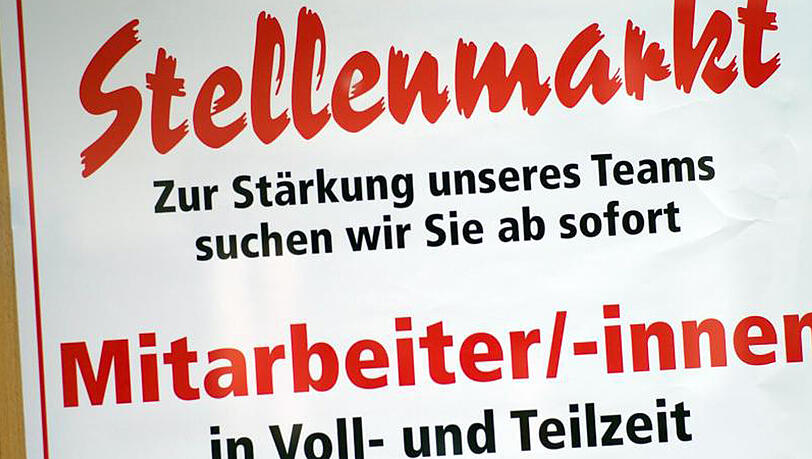 Die weiterhin gute Lage am Arbeitsmarkt beflügelt das Wirtschaftswachstum in Deutschland. Die weiterhin gute Lage am Arbeitsmarkt beflügelt das Wirtschaftswachstum in Deutschland.
