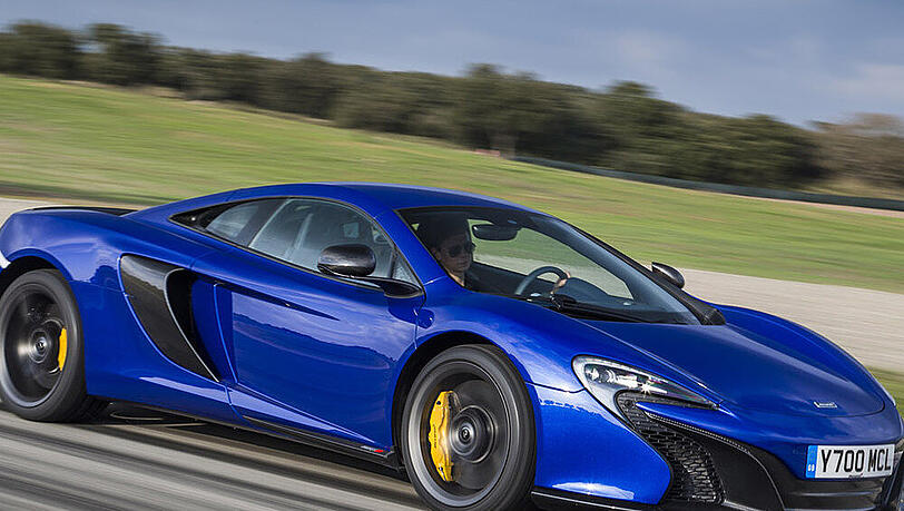 Flach wie eine Flunder, Werte nahe der Formel 1: Der McLaren 650 S Flach wie eine Flunder, Werte nahe der Formel 1: Der McLaren 650 S