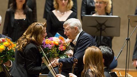 Blumen für Herbert Blomstedt.