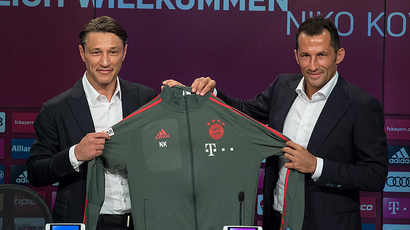 Am Montag wurden Trainer Niko Kovac und Serge Gnabry offiziell vorgestellt. Klicken Sie sich durch die Bilder.