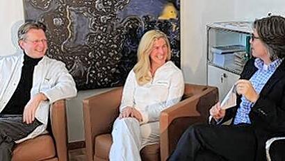 Ein Gespräch mit zwei Schönheits-Experten: Dr. med. Ludger Meyer (links, Villa Bella) und Dr. med. Elke Seebach (Duale Medizin). Ein Gespräch mit zwei Schönheits-Experten: Dr. med. Ludger Meyer (links, Villa Bella) und Dr. med. Elke Seebach (Duale Medizin).