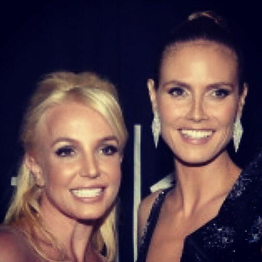 Heidi Klum mit Britney Spears bei den People's Choice Awards.