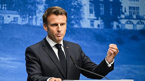 Emmanuel Macron, Präsident von Frankreich, spricht während einer Abschluss-Pressekonferenz.