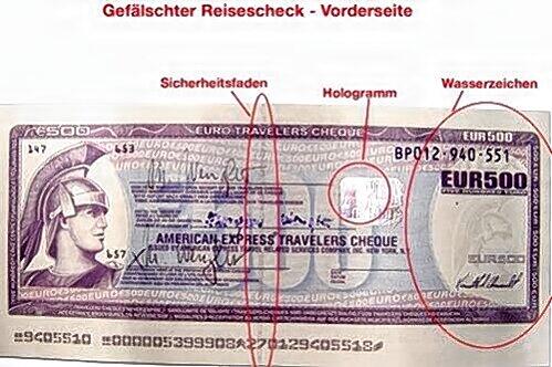 Der Corpus Delicti: Mit diesen Falsch-Schecks machen die Betrüger ihre Opfer zu Mittätern.