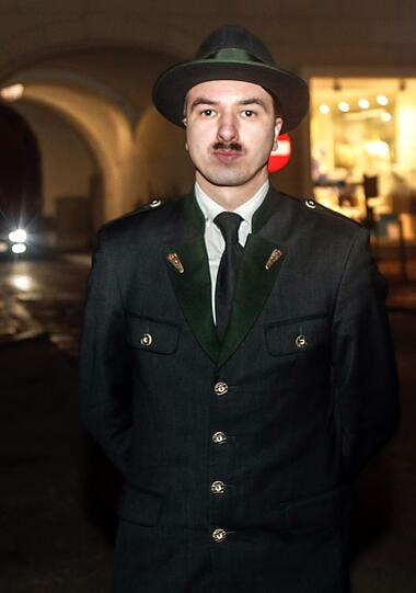 "Harald Hitler" in Braunau. Die Bilder.