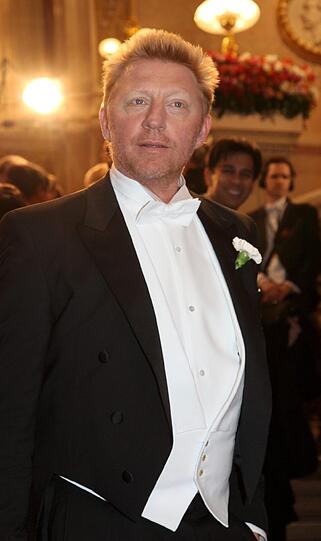 Boris Becker (ehemaliger Tennis-Star, Bayern- und Chelsea-Fan): "Im Finale bin ich ein Roter. Nach 30 Jahren als Fan und ehemaliges Mitglied des Wirtschaftsbeirats ist das selbstverständlich, trotz aller Sympathie für Chelsea. Die Bayern-Spieler werden sich sagen: Es geht um unseren Club. Es geht um unsere Stadt. Und es geht um Deutschland. Es ist mehr als nur ein Fußballspiel."