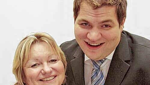 Petra Beck und ihr Sohn Alexander sind stolz auf die Firmengeschichte. Petra Beck und ihr Sohn Alexander sind stolz auf die Firmengeschichte.