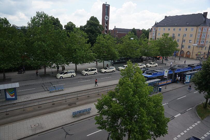 Die CSU fordert, dass die unbenutzte Tiefgarage unterm Wettersteinplatz endlich geöffnet wird. Sie könnte die Parkplätze am Candidplatz ersetzen.