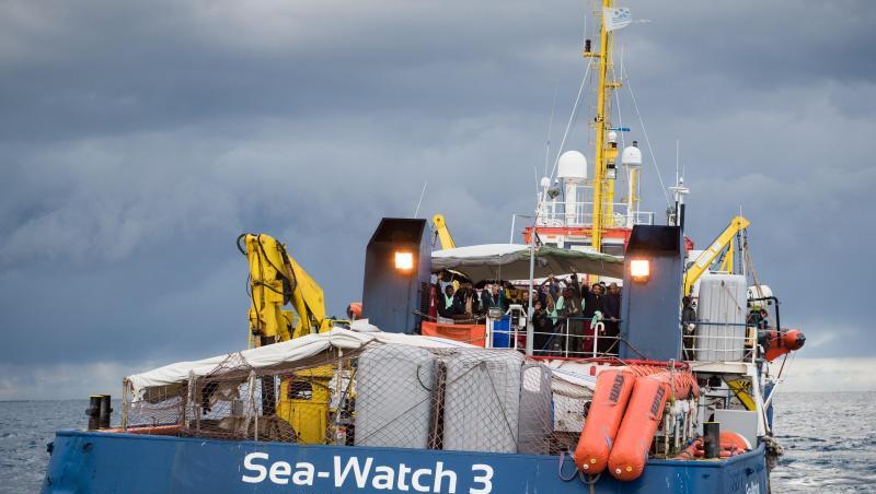 Das Schiff der deutschen Hilfsorganisation Sea-Watch hatte die Migranten am 12. Juni an Bord genommen. Das Schiff der deutschen Hilfsorganisation Sea-Watch hatte die Migranten am 12. Juni an Bord genommen.