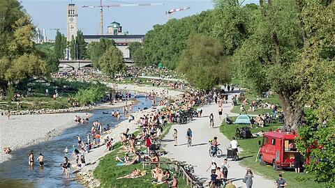 Könnte das Rauchverbot für die Isar und Altstadt Realität werden? Ein OB-Kandidat würde das begrüßen.