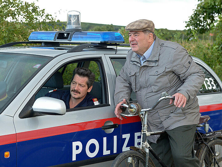 Ermittler Simon Polt (Erwin Steinhauser, r.) pflegt nur zu Norbert Sailer (Fritz Karl) noch Kontakt