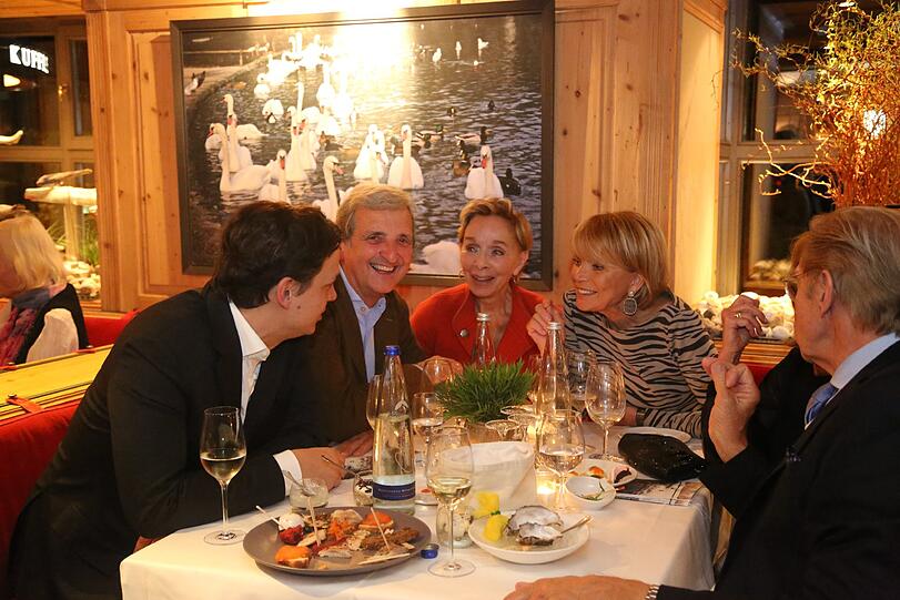 Alexander Tewaag, Dieter Hermann, Monika Peitsch und Uschi Glas
