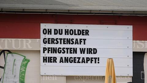 Eindeutiges Motto an einem Lokal in Leipzig.