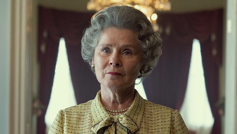 Imelda Staunton verkörpert Queen Elizabeth II. in "The Crown".