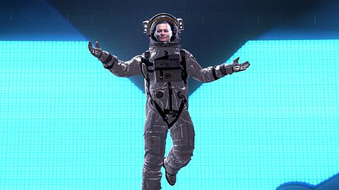 Johnny Depp war bei den MTV Video Music Awards als Astronauten zu sehen.