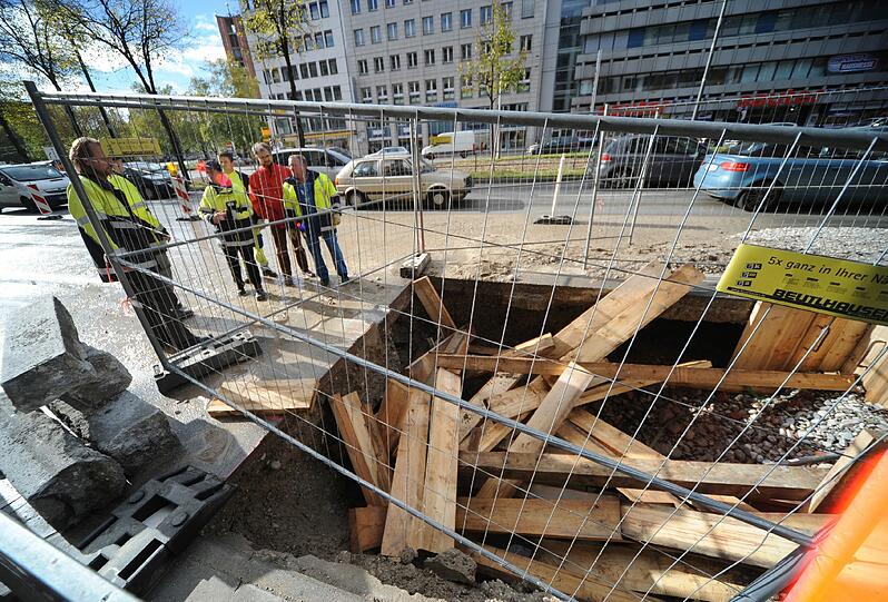 Bilder vom Wasserrohrbruch in der Sonnenstraße