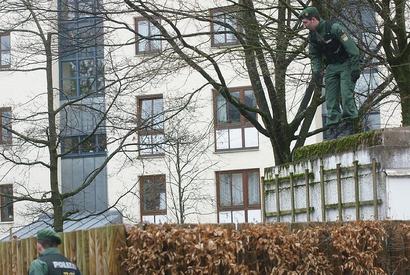 Bluttat in Sendling - die Bilder der Spurensuche am Montag