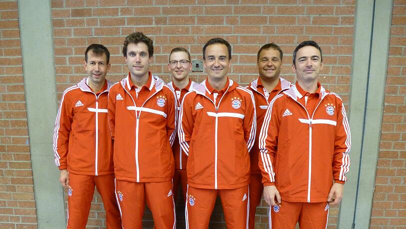 Die Männer 1 des FC Bayern sind Regionalliga-Zweiter und treffen am Sonntag auf Spitzenreiter Mühlhausen. Die Männer 1 des FC Bayern sind Regionalliga-Zweiter und treffen am Sonntag auf Spitzenreiter Mühlhausen.