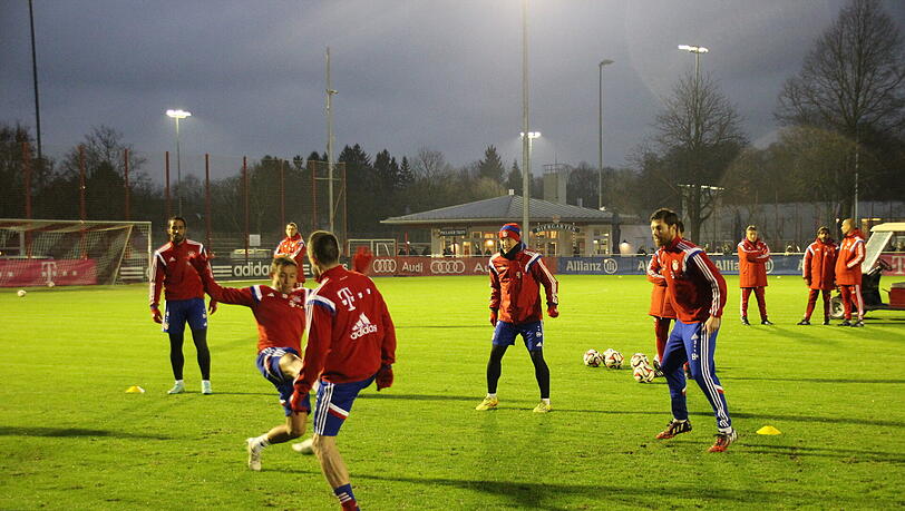 Vorbereitungen für die Rückrunde: Der FC Bayern startet ins Training. Die AZ war dabei. Die Bilder... Vorbereitungen für die Rückrunde: Der FC Bayern startet ins Training. Die AZ war dabei. Die Bilder...