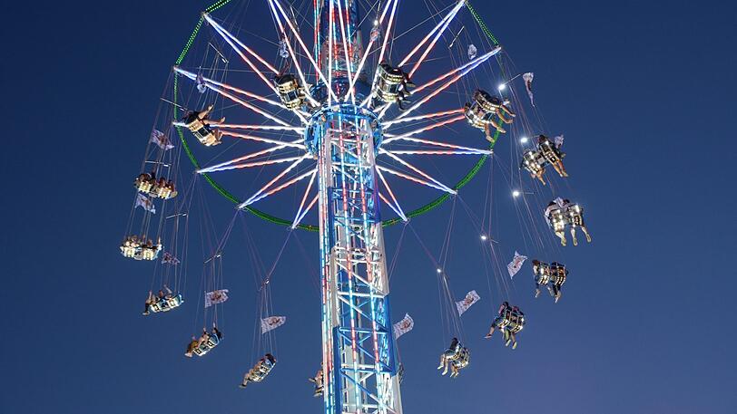 Der Bayern Tower auf der Wiesn.